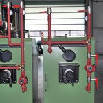Gruppe Hochhaltung an Stückholzkessel aufgebaut | © Sigmatic AG