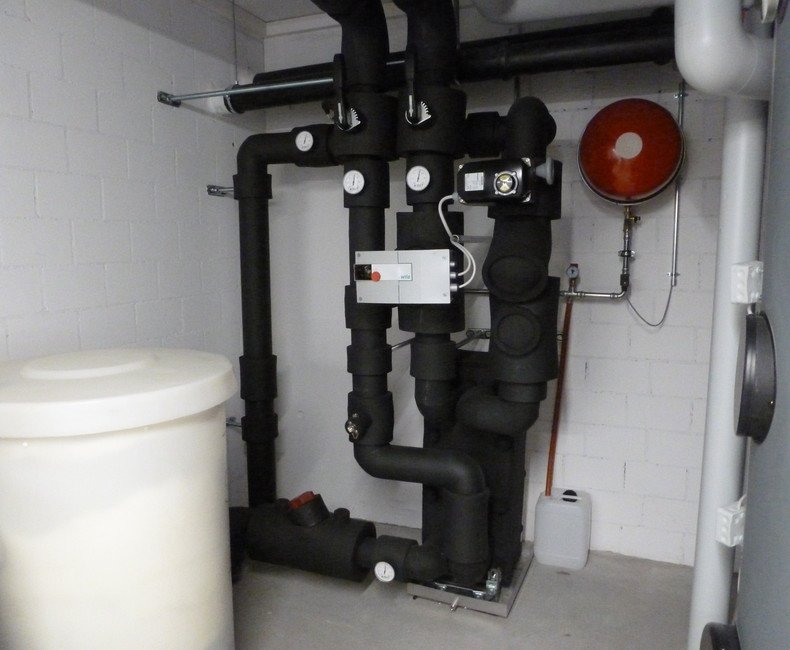 Übergabeeinheit Grundwasser an Wärmepumpe | © Sigmatic AG Sursee