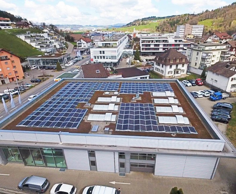 Photovoltaikanlage Kreuzgarage Willisau | © Sigmatic AG Sursee
